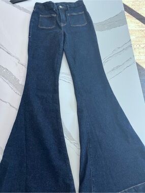 Good American Dark Blue Flared Wide-Leg Jeans